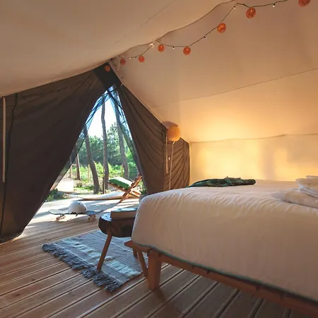 Bukubaki Eco Surf 4* Ferrel (Leiria)