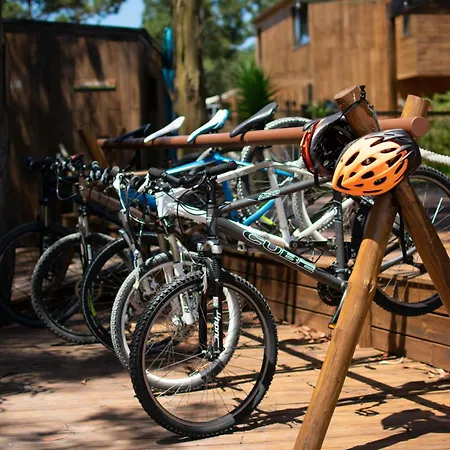 Bukubaki Eco Surf Semesteranläggning (resort) 4*