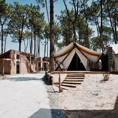 Bukubaki Eco Surf Semesteranläggning (resort) 4*