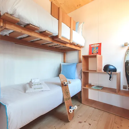 Bukubaki Eco Surf Semesteranläggning (resort) 4*