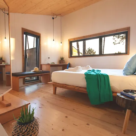 Bukubaki Eco Surf Semesteranläggning (resort) 4*