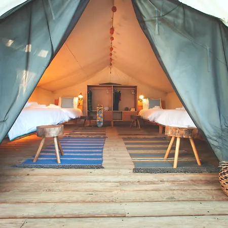 Bukubaki Eco Surf Semesteranläggning (resort) 4*