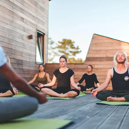 Bukubaki Eco Surf Semesteranläggning (resort) 4*