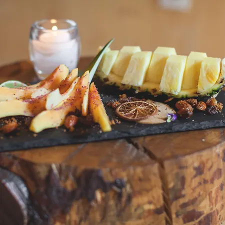 Üdülőközpont Bukubaki Eco Surf Ferrel