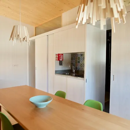 Bukubaki Eco Surf Station touristique 4*