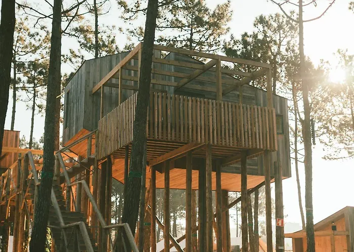 Bukubaki Eco Surf Resort