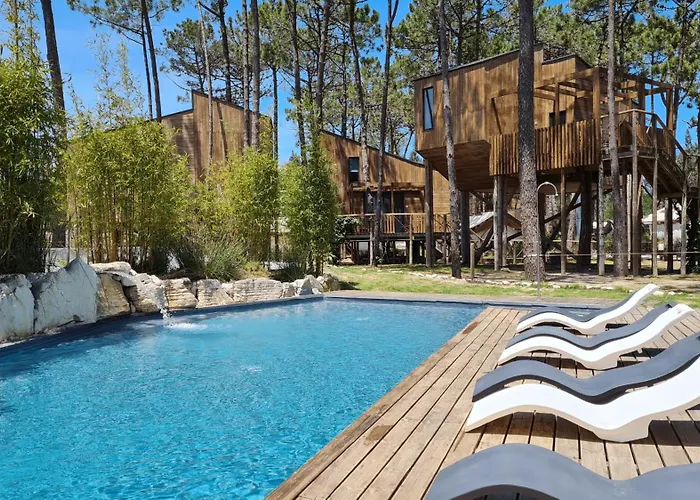 Bukubaki Eco Surf Resort