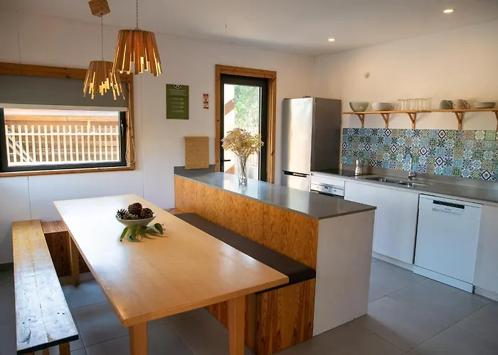 Bukubaki Eco Surf 4* Ferrel (Leiria)