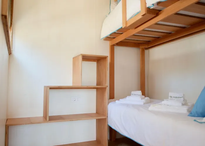 Resort Bukubaki Eco Surf