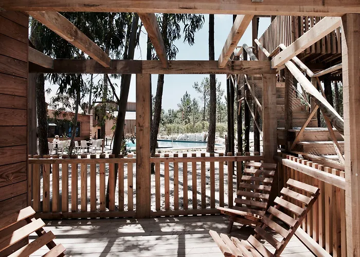 Bukubaki Eco Surf Resort