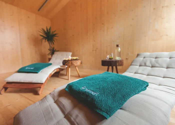 Resort Bukubaki Eco Surf 4*