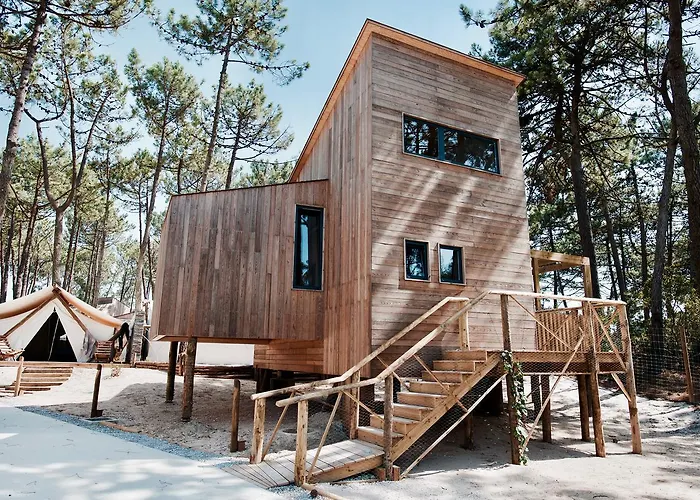 Bukubaki Eco Surf Feriested