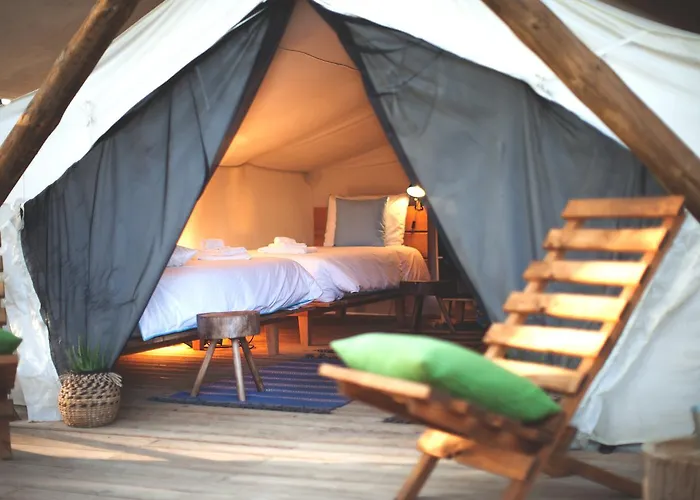 Bukubaki Eco Surf 4* Ferrel (Leiria)